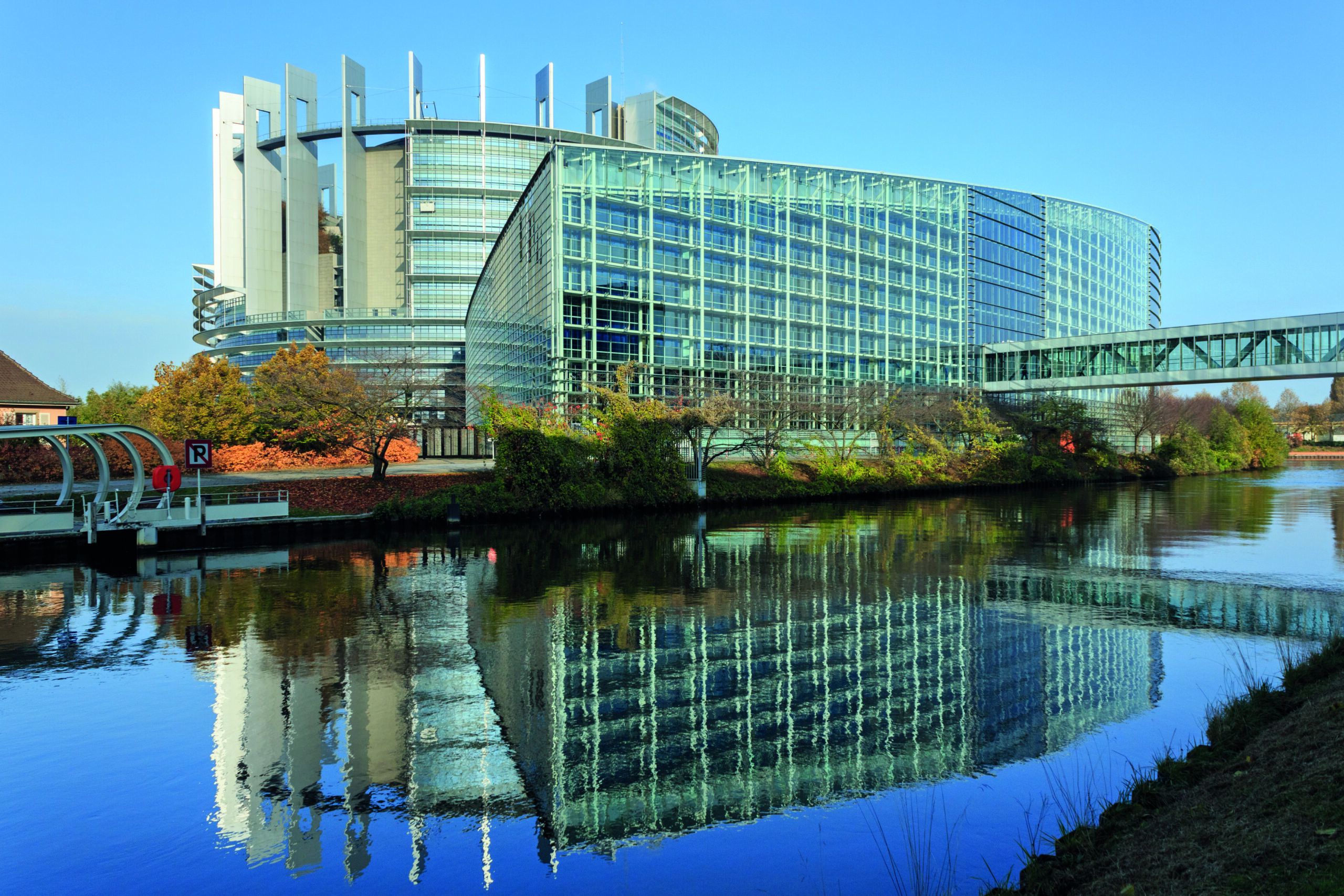 EU_Parlament_Strassburg_©Tree4Two_istockphoto-623092692