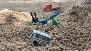 Spielzeug im Sandkasten